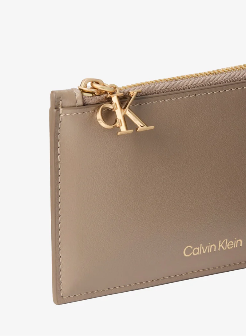 CALVIN KLEIN  6Cc Zip Cardcase for Women | Best Price UAE